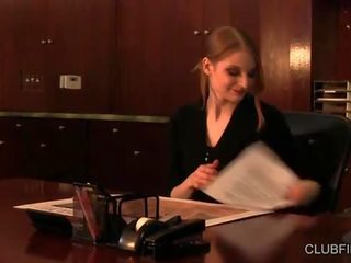 Ela damsel et dylan ryan pied fétichisme en la workplace