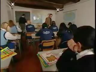 Tugjob genç alır bir kaslı sikme reward için varlık studious