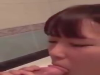 Japanilainen tytöt antaa hidas bj sisään the kylpyamme: vapaa xxx video- de