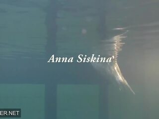 Hot grand Step-sister Anna Siskina with Big Tits in the Swimming
