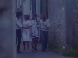 Колеж момичета 1977: безплатно x чешки ххх филм видео 98